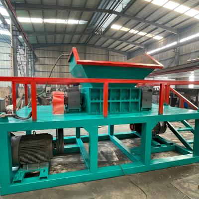 China Reflexive Film Twin Shaft Hob Shredder Design für Abfalltextilien und alte Fischernetzen zu verkaufen