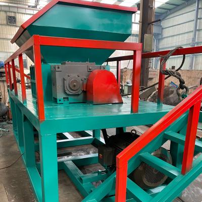 China Twin Shaft Hob Shredder zum Recycling alter Lederabfälle in der neuesten Generation zu verkaufen