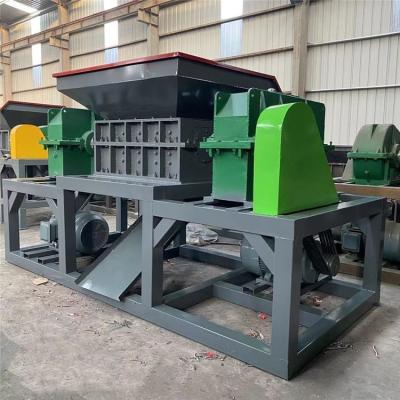 China 1400 kg Volledig automatisch afval Industriële hout Hout pallet Dubbele schacht Shredder Schroot Metal Shredding Machine Te koop