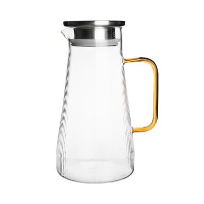 China 2021 Viable Hot Selling Customized Borosilicate Glass Heat Resistant Glass Jug Pitcher With Lid for sale