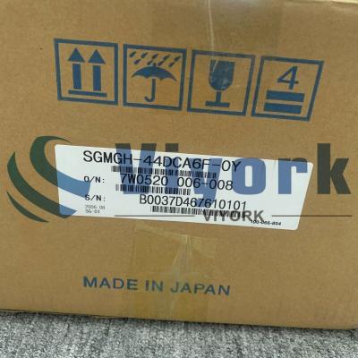 China YASKAWA SGMGH-44DCA6F-OY AC Servo Motor 4.4 KW 1500 RPM 28.4 NM NEW en venta