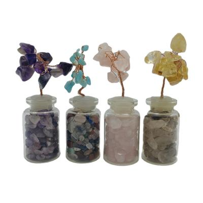 China Wholesale Europe Natural Gravel Chips Crystal Bottle Tree Tumbled Lucky Crystal Tree for sale