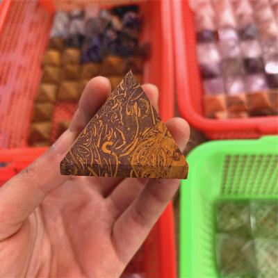 China Wholesale 40mm Giza Imperial Pyramid Jade Quartz Crystal Pyramid For Europe Mysterious Lighter Home Decoration for sale