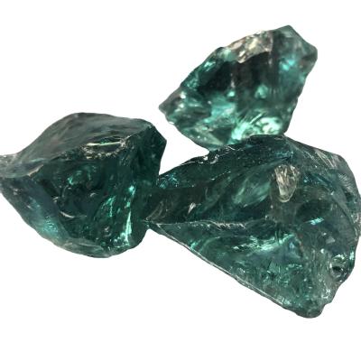 China Natural Crack Or Tumbled Landscaping Glass Rocks Decoration Large Natural Decorative Green Clinkers for sale