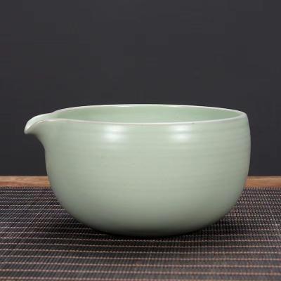 China Viable Light Green Color 500ml Matcha Ceramic Bowl With Mouth Drainage for sale