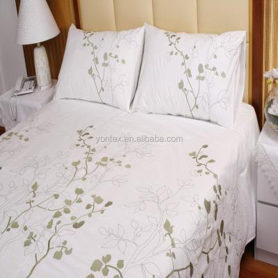 China Disposable High Quality 100% Cotton Flower Embroidery Bedding Sets for sale