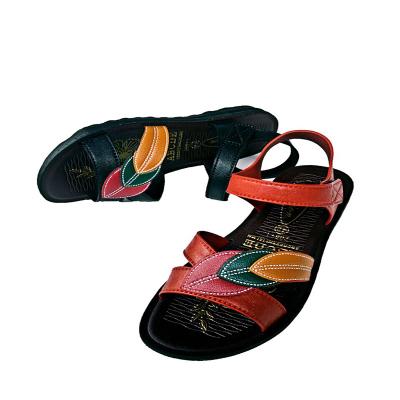 China Outdoor Wholesale Large Size Wear-Resistant Lightweight PVC Pumps Cheap Women Shoes Sandal For Girls for sale