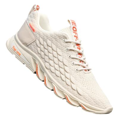 China New Lightweight Spring Running Sneakers Mesh Men Sport Shoes Casual Breathable Shoes for sale