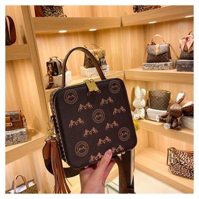 China PORTABLE Latest Brand New Fashion Designer Shoulder Bag Pu Leather Mini Luxury Tote Bags Handbags For Women for sale