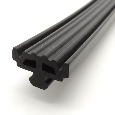 China 2 mm-5 mm Espuma de cuerda de caucho para automóviles o EPDM sólido Cordón de silicona OEM / ODM aceptable en venta