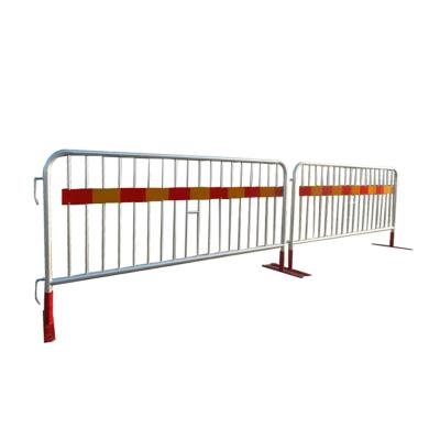 China New Yard Listing Good Price Easily Assembled Eco Friendly Sustainable Iron Yard Fence For Sport for sale