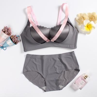 China Fashion Women Anti-Static Bra Set Underwire Half Cup Embroidery Bra Panties Set for sale