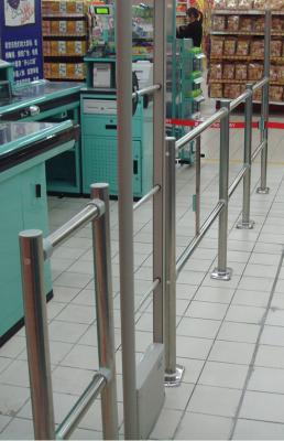 China Commercial Stainless Steel Pedestrian Railing For Keep Customer In Line for sale