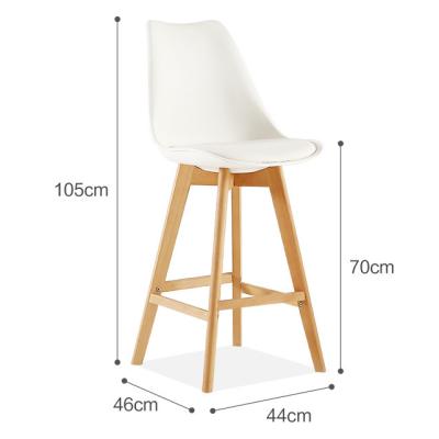 China Modern Bar Counter Chair Japanese Style Umpire Chair Solid Wood Bar Stool With Leather for sale