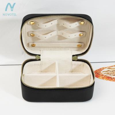 China Travel Clear Leather Genuine Leather Logo Jewelry Case Custom Made Vegan High Quality Design 2021 New Springs for sale