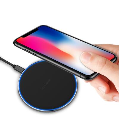 China Smart Cell Phone 18W 3 in 1 Universal Wireless Mobile Charger Charging Pad Fast Charging Led Wireless Charger Coil for sale