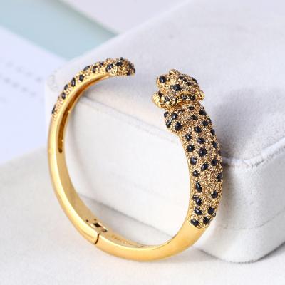 China 2022 Luxury Gold Plated FASHIONABLE Kate Leopard Open Design Spade Bracelet New Arrival Fashion Bracelet With Zircon Women Jewelry for sale