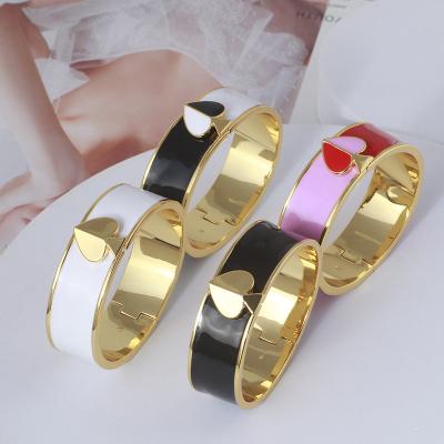 China 2022 New Arrival CLASSIC Kate Heart Spade Woman Alloy Enamel Brass Bracelet Gold Plated Bracelet For Jewelry Gift for sale