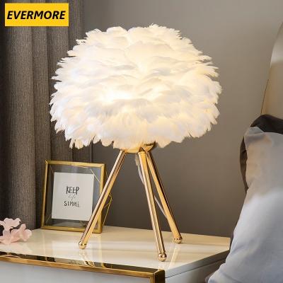 China Customizable High Quality Luxury Decorative Decorative Table Lamps Feather Table Lamp Table Lamps for sale