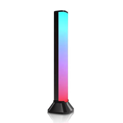 China Modern Outdoor And Phone APP Control RGB Changeable Color Gaming Table Lamp for sale