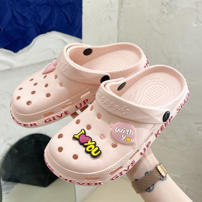 China Fashion Trend Summer Hole Shoes Stylish Women Flat Beach Slippers Colorful High Quality EVA Shoes Resin Material Customized Clogs for sale