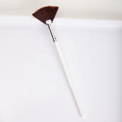 China Private Label Fan Brush Small Single Facial Fan Brush For Mask for sale