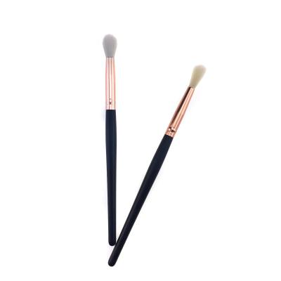 China Smudge Brush Women High Quality Single Nylon Flame Shape Makeup Blending Brush for sale