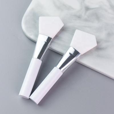 China Facial Cosmetic Fan Brush Silicone Mask Applicator Brush for sale