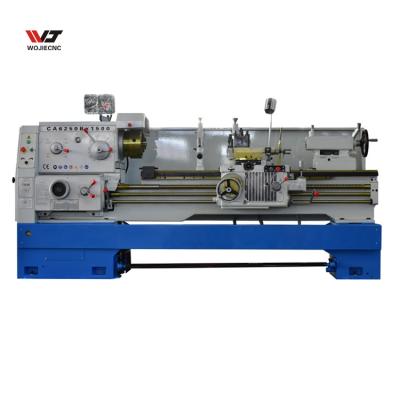 China CA6250 Horizontal lathe machine with swing over bed 400mm gap bed lathe price en venta