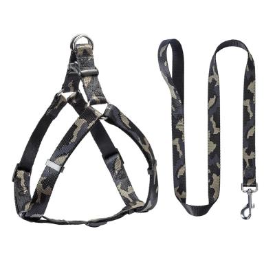 China Custom Adjustable Tactical Dog Collar Yakeda Camouflage Pet Dog Harness and Leash Stocked Walking Training Set for sale