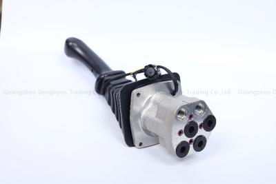 China Calidad experimental de la palanca de mando PC300-6 Valve High de Parts del excavador de Kobelco Hyundai Nachi y precio razonable en venta