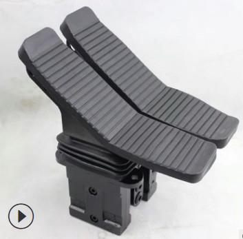 China Recambios de la mejor de la calidad del excavador válvula de Hydraulic Controller Pedal para el excavador Foot Valve de la maquinaria de DOOSAN en venta