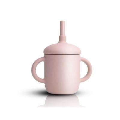 China Low price unbreakable hot sale professional feature baby silicone water cup for dining room for sale