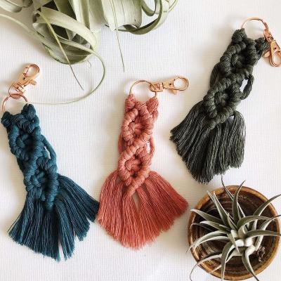 China Decorate 2022 Wholesale Bag Accessories Handmade Rope Tassels Where Cotton Yarn Weave Boho Macrame Key Chain for sale