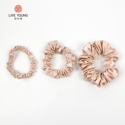 China Fashion Custom Hot Selling 100% Satin Mulbery Silk Hair Accessories Scrunchy Elastic Scrunchies For Girls for sale