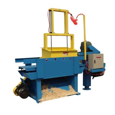 China Wood Crushing Into Wood Chips High Capacity Wood Shaving Machine For Pet Like Chicken for sale