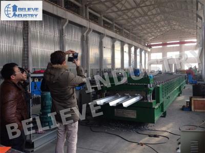 China Metal Floor Decking Roll Forming Machine - YX76-305-915 for sale