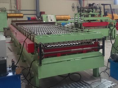 China Metal Corrugated Roofing Sheet Roll Forming Machine To Pilippines en venta