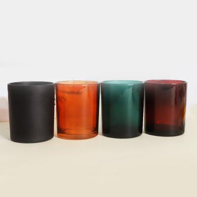 China Bar Hotel Restaurant Home Cylinder Shape Empty Luxury Candle Jars Glass With Lids , Green Blue Black Glass Candle Jar Wholesale for sale