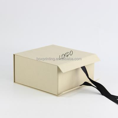 China Custom Recycled Materials Gift Flower Flower Foldable Paper Boxes With Logo Packaging for sale