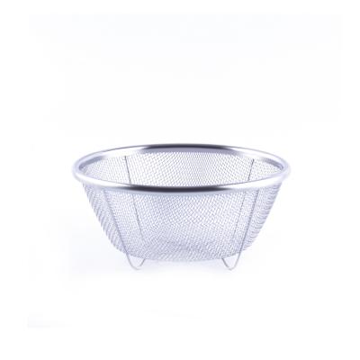 China Sustainable Mini Fruit Basket Fine Mesh Stainless Steel Wire Mesh Sieve Strainer Berry Basket Small Berry Basket for sale