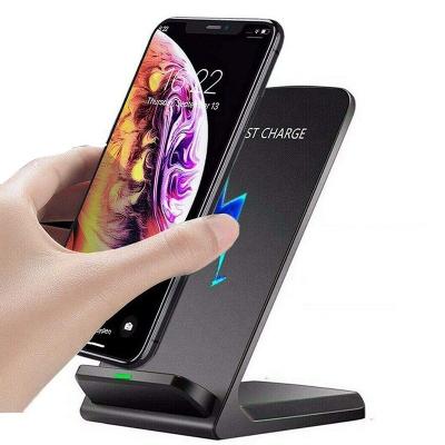 China Universal High Speed ​​Qi Wireless Charger Stand 15 Watt Fast Wireless Charger 2 in 1 Mini Wireless Charging Dock For Apple Iphone 12 for sale