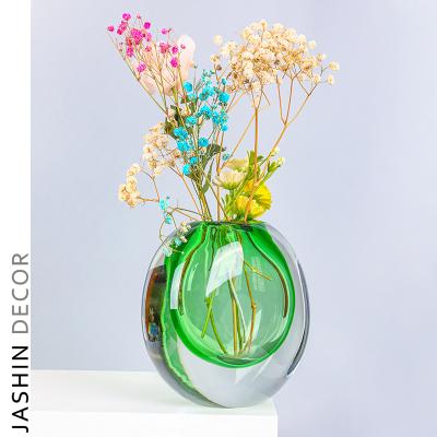 China Wholesale European Single Glass Flower Tabletop Bubble Decoration Living Room Vase Europe Flower Glass Vase for sale