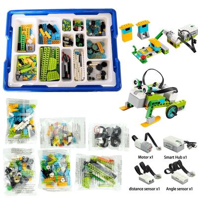 China Rc Diy Musical Blue Tooth Brick Car Programmable Blue Tooth Brick Remote Control Remote Control Education Wedo 2.0 Rod Robots for sale