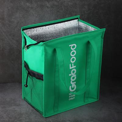 China GrabFood Waterproof Dark Green Large Capacity Keep Foods Food Delivery Bag Insulated Heated Or Chilled Food Carrier Bag for sale