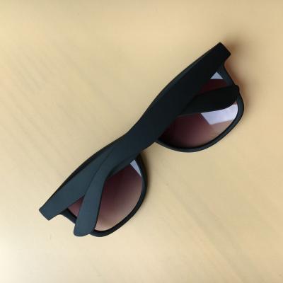 China Professional Eyewear Trade Factory Design Your Own Multicolor Optional Plastic Frame Wholesale Sunglasses for sale