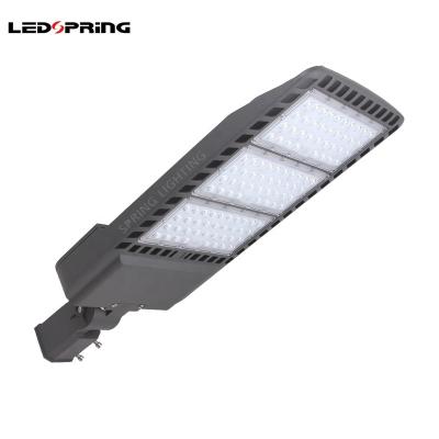 China ROAD PARK Area LED Shoe Box Light 100w 150w 200w 240w 300w 400w Outdoor High Mast LED Pole Street Light for sale