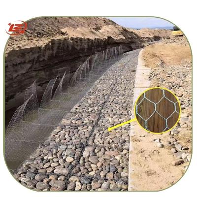 China Hot Sale Twisted Hot Dipped Galvanized Hexagonal Mesh Wire 2.7mm Selvedge Wire 3.4mm Stone Gabion Wire Mesh for sale