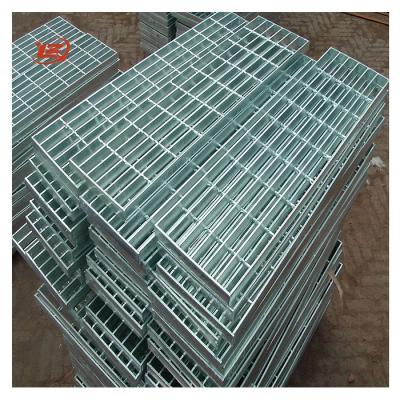 China Chinese Hot Dipped Galvanized 25x5mm Drainage Gutter With Grate Cover for sale