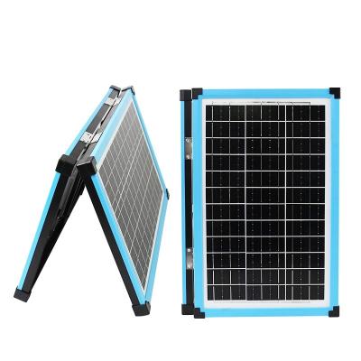 China Small Lightweight Folding Solar Panel 18V Portable Solar Panel 40W 305x61x480mm for sale